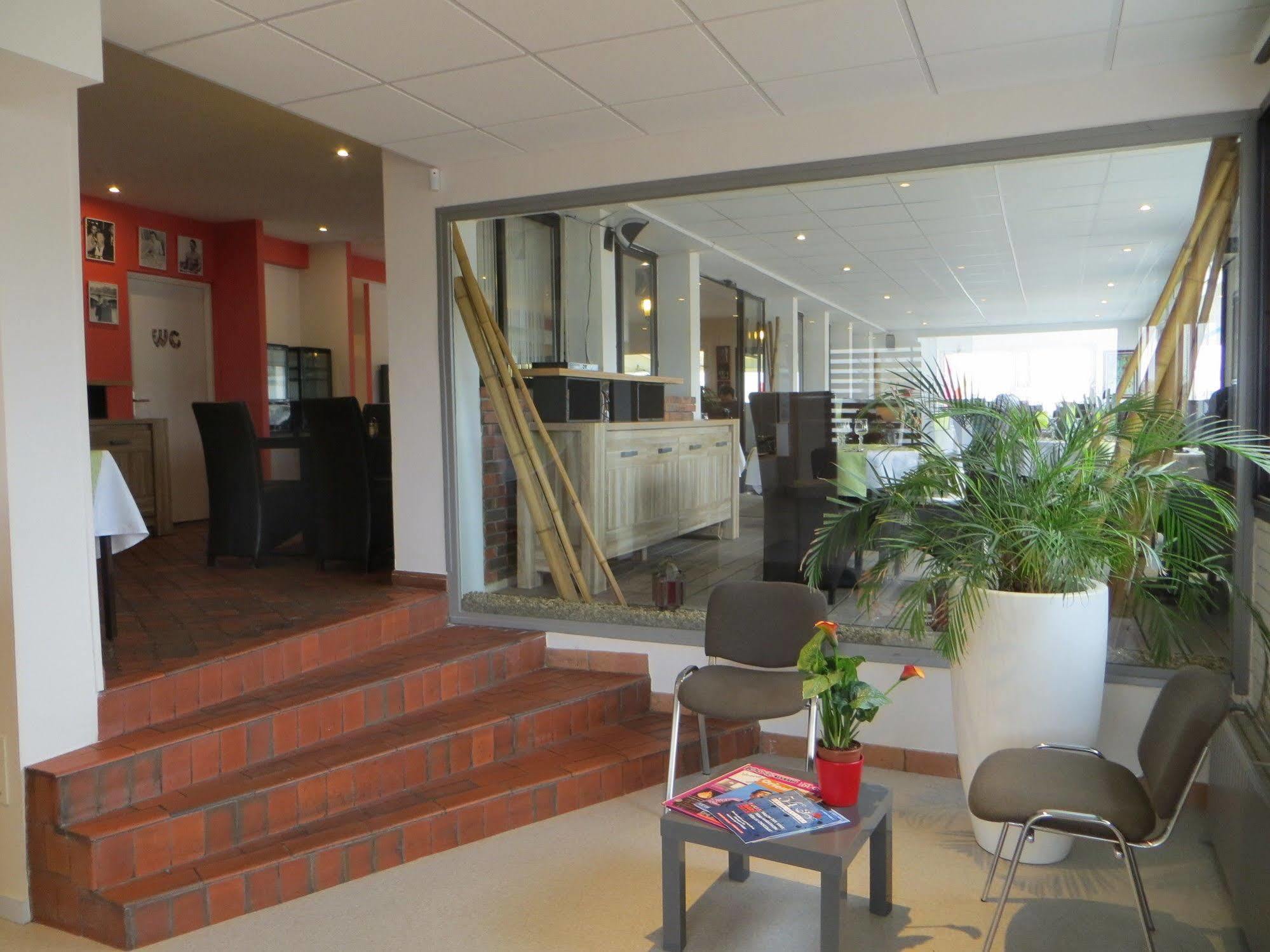 Brit Hotel Dijon Hermes Couchey Exterior photo